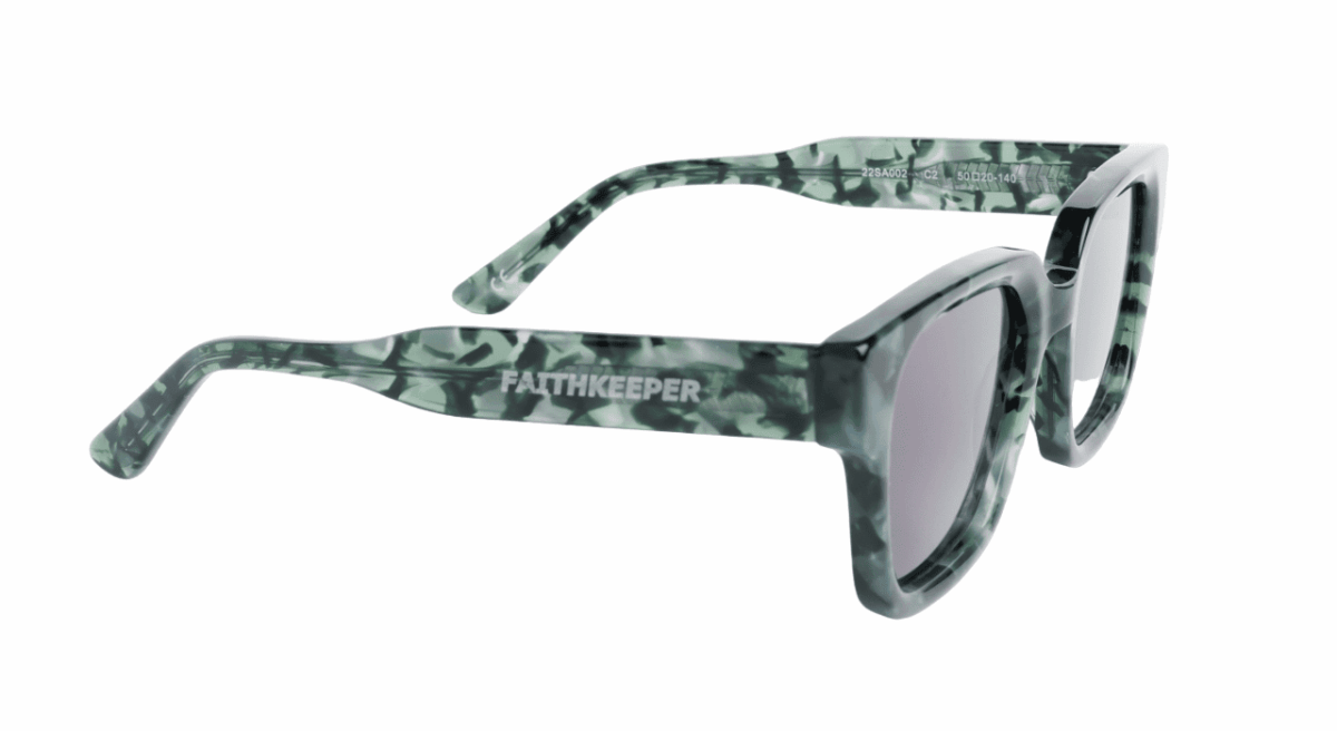 Gafas de sol hombre y mujer de alta calidad protección categoría 3 UV400, con montura de bioacetato color verde camuflaje Modelo vichiers