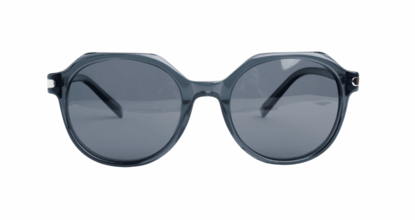 Gafas de sol mujer polarizadas de alta calidad protección categoría 3 UV400, con montura de bioacetato color azul translúcido Modelo herail